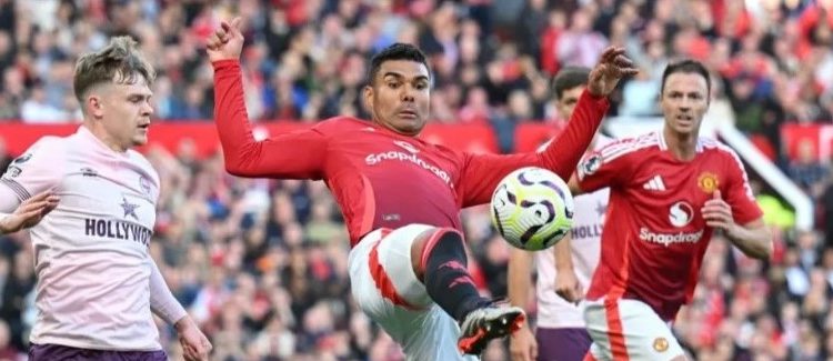Casemiro wants to see out contract at Man United
